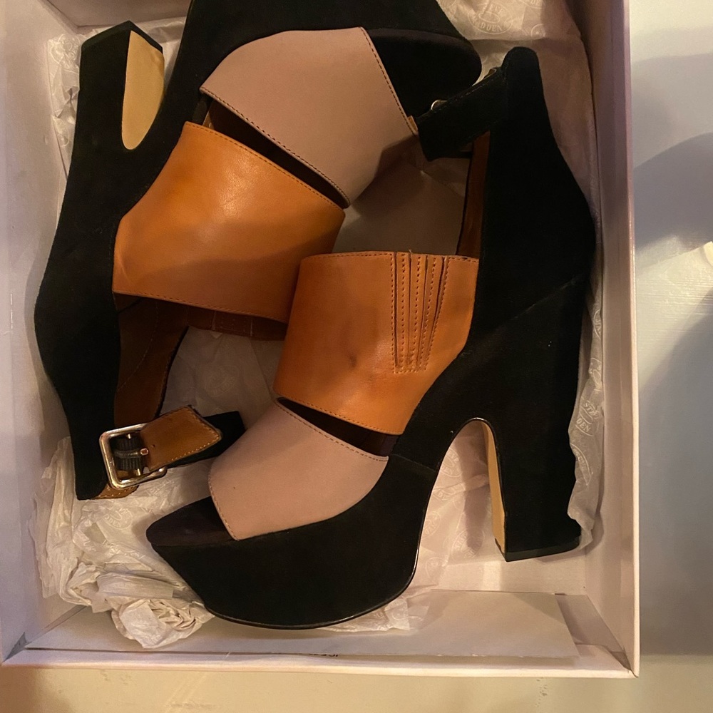 Brown/black heels